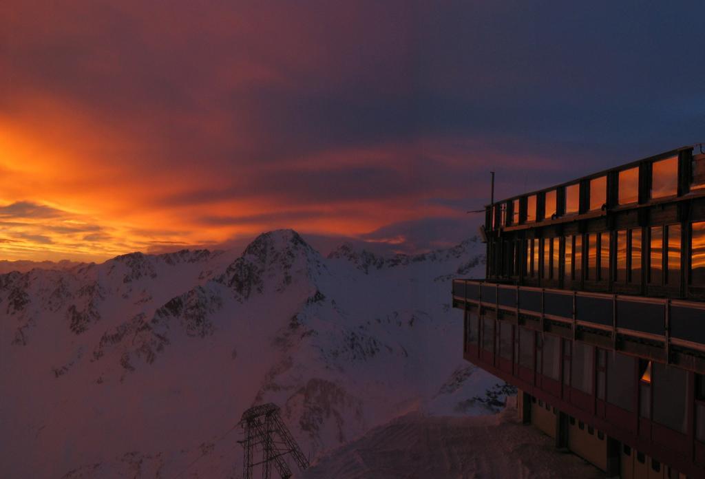 Glacier Hotel Grawand Масо Корто Екстериор снимка